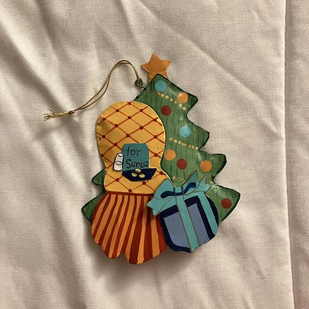 Vintage Retro Y2K For Santa Metal‎ Christmas Tree Ornament Present Holiday